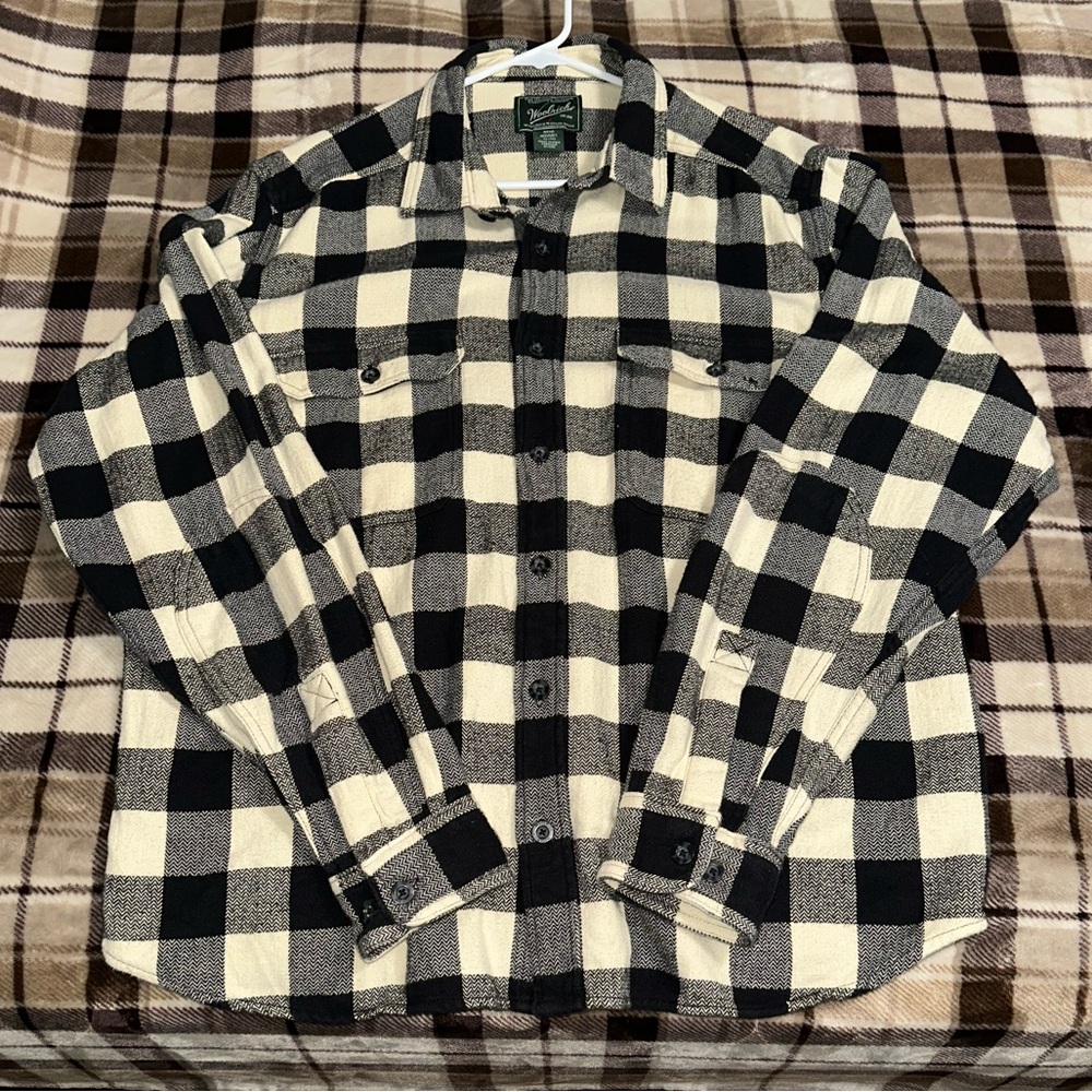 Men’s XL Button Down Woolrich Shirt Plaid Black/Cream